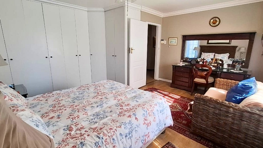4 Bedroom Property for Sale in Lower Robberg Western Cape